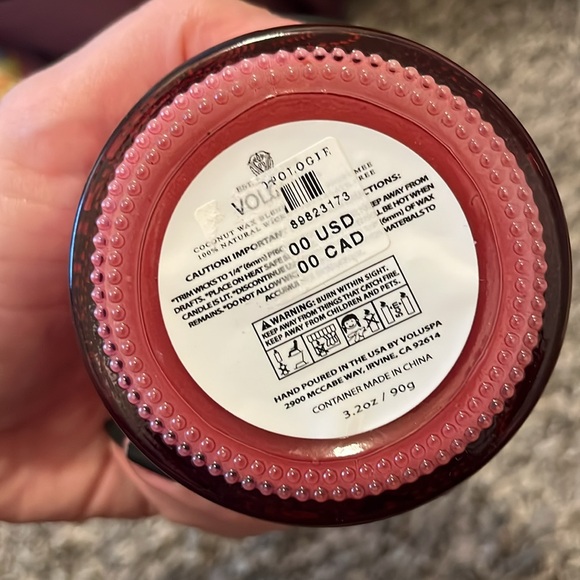 Voluspa Foraged Wildberry Candle in Red Tin - Picture 3 of 4